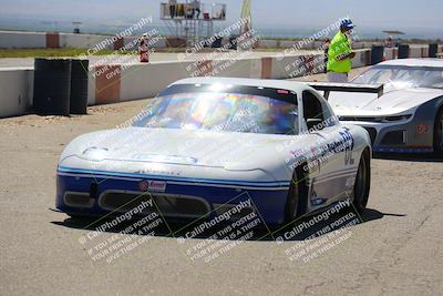 media/Apr-30-2022-CalClub SCCA (Sat) [[98b58ad398]]/Around the Pits/